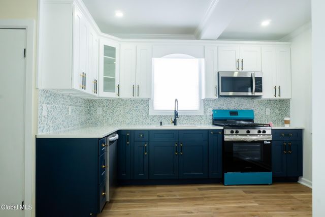 126 Manchester Road, Schenectady, NY 12304