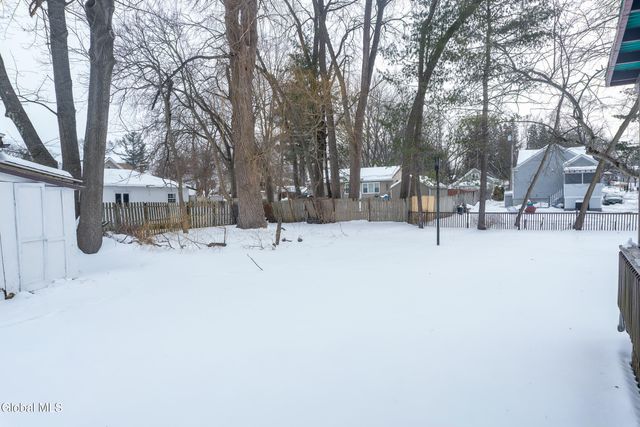 126 Manchester Road, Schenectady, NY 12304