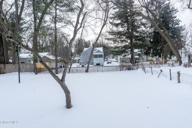 126 Manchester Road, Schenectady, NY 12304