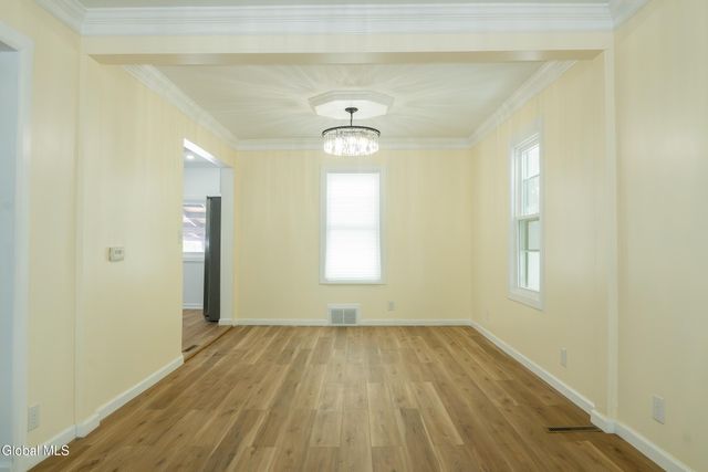 126 Manchester Road, Schenectady, NY 12304