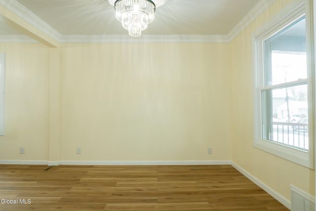 126 Manchester Road, Schenectady, NY 12304