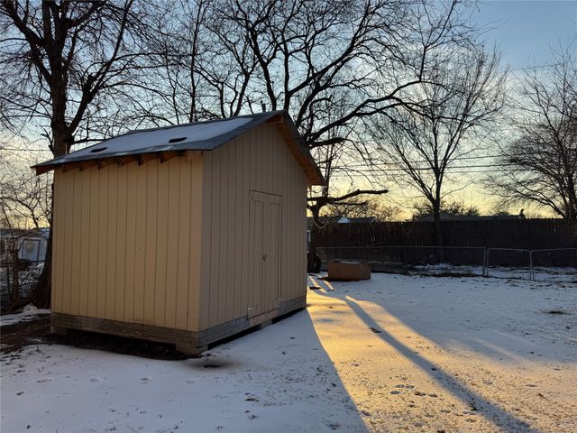 413 SW 14th Street, Grand Prairie, TX 75051