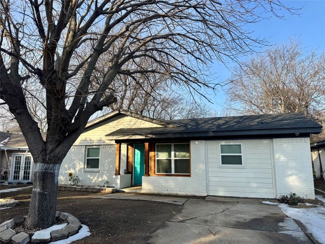 413 SW 14th Street, Grand Prairie, TX 75051