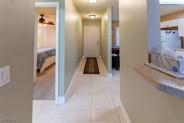 1100 Eastham WAY A-105, Naples, FL 34104