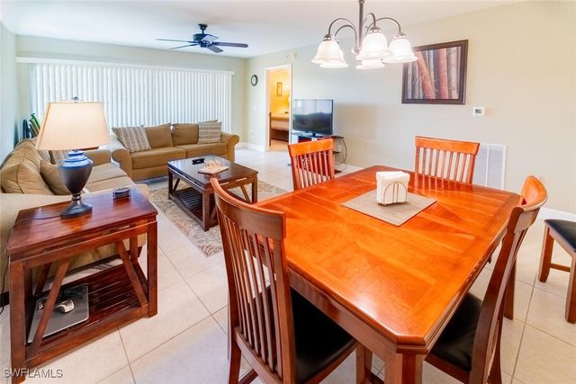 1100 Eastham WAY A-105, Naples, FL 34104