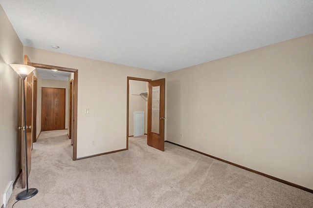 4749 Spring Circle, Minnetonka, MN 55345