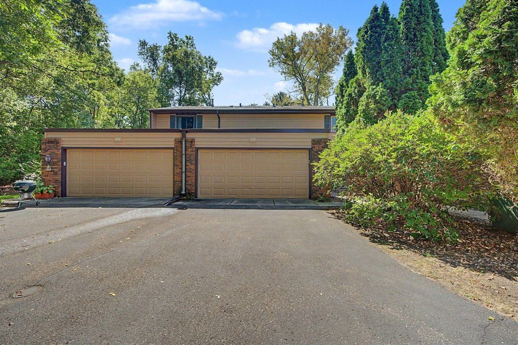 4749 Spring Circle, Minnetonka, MN 55345 — photo 2