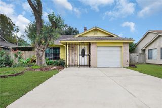 11907 E Marsham Circle, Houston, TX 77066