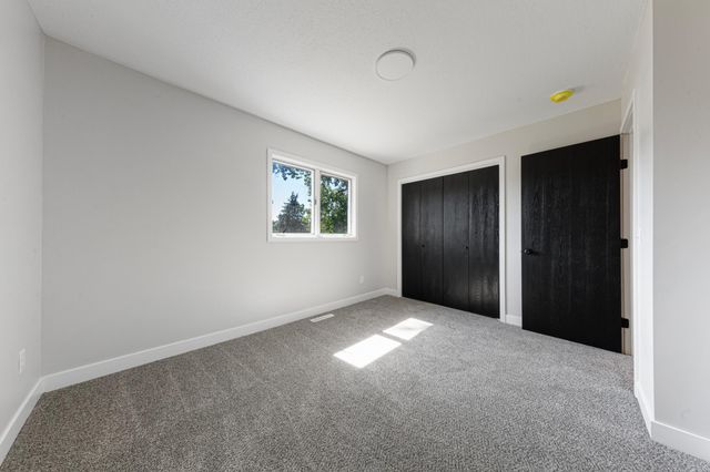 1641 Pleasant View Drive, North Mankato, MN 56003