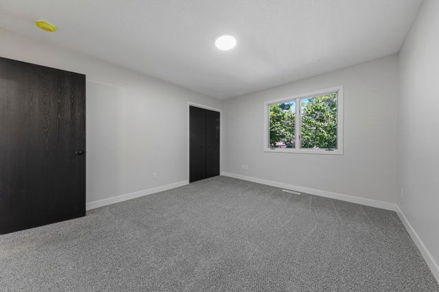 1641 Pleasant View Drive, North Mankato, MN 56003
