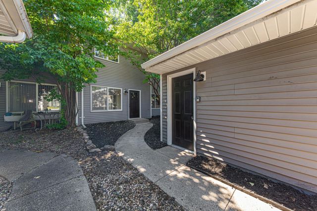 1641 Pleasant View Drive, North Mankato, MN 56003