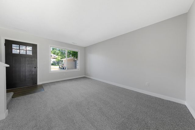 1641 Pleasant View Drive, North Mankato, MN 56003