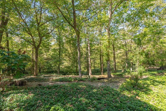 11119 Embassy Drive, Forest Park, OH 45240