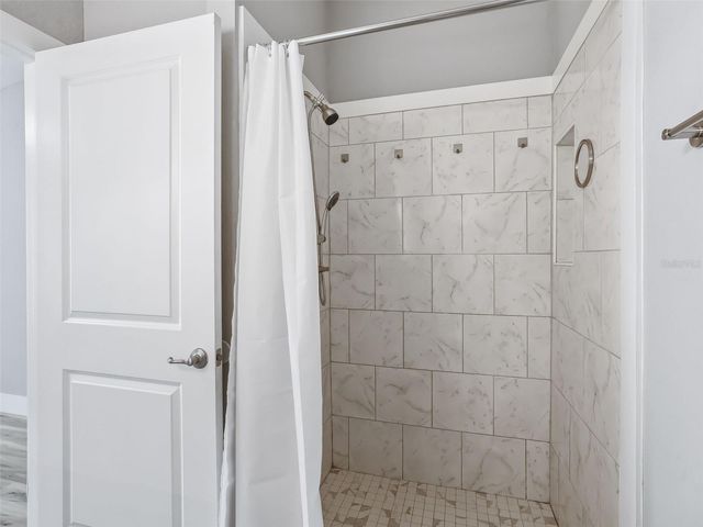 17 MAGNOLIA DRIVE, Ocklawaha, FL 32179