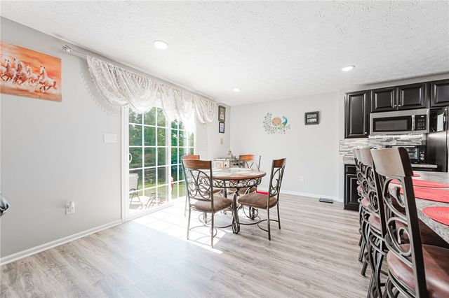 1015 Colonial Way, Dayton, OH 45424