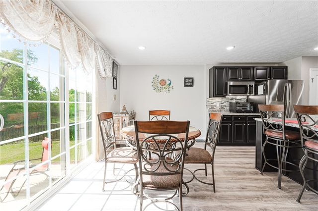 1015 Colonial Way, Dayton, OH 45424