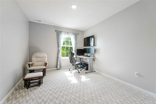 1015 Colonial Way, Dayton, OH 45424