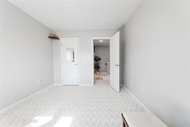1015 Colonial Way, Dayton, OH 45424