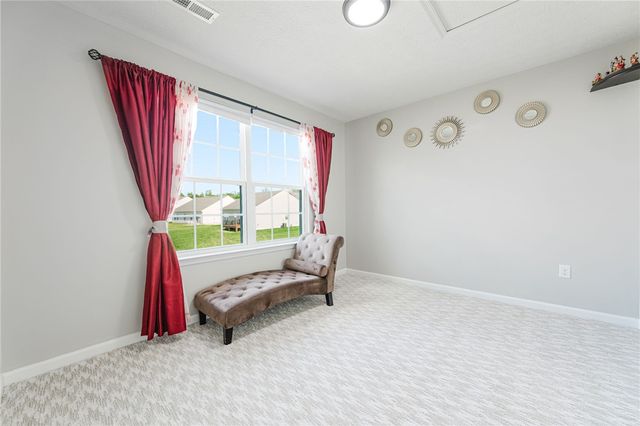 1015 Colonial Way, Dayton, OH 45424