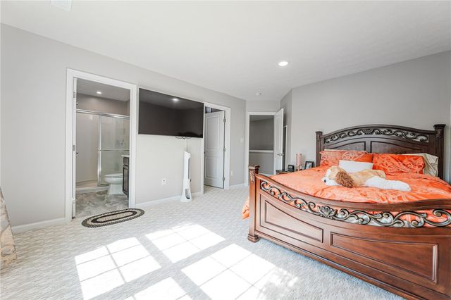 1015 Colonial Way, Dayton, OH 45424