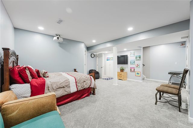 1015 Colonial Way, Dayton, OH 45424