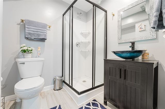 1015 Colonial Way, Dayton, OH 45424
