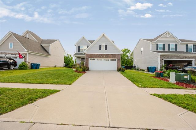 1015 Colonial Way, Dayton, OH 45424