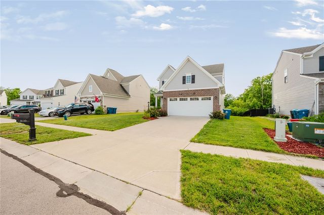 1015 Colonial Way, Dayton, OH 45424
