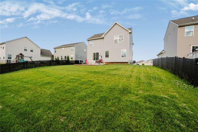 1015 Colonial Way, Dayton, OH 45424