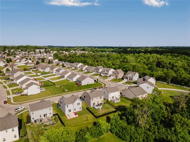 1015 Colonial Way, Dayton, OH 45424
