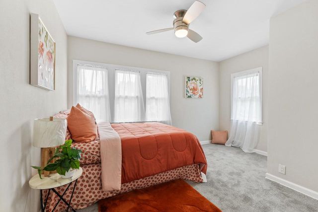 2559 S 84th STREET, West Allis, WI 53227