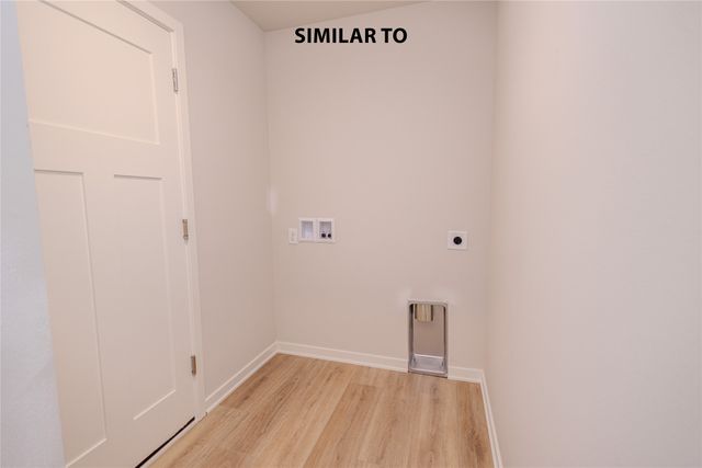 400 NE Chalet Street, Elkhart, IA 50073