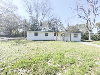 1056 WOLLITZ Court, Jacksonville, FL 32254