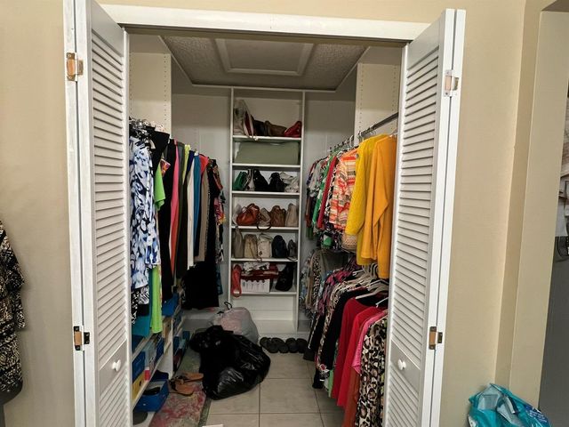 1142 NW Lombardy Drive, Port St. Lucie, FL 34986