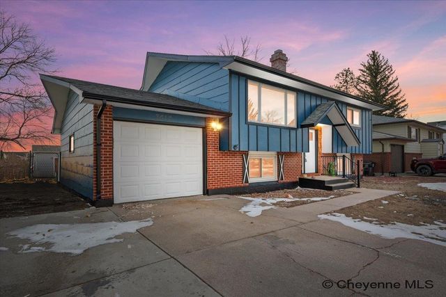 7413 WILLSHIRE BLVD, Cheyenne, WY 82009