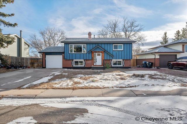7413 WILLSHIRE BLVD, Cheyenne, WY 82009