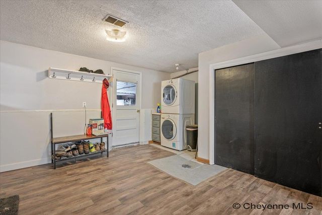 7413 WILLSHIRE BLVD, Cheyenne, WY 82009