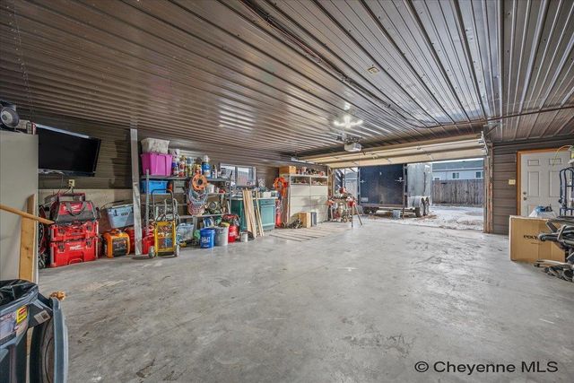 7413 WILLSHIRE BLVD, Cheyenne, WY 82009