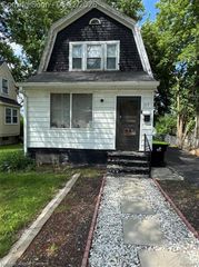 113 Kemp Street, Pontiac, MI 48342