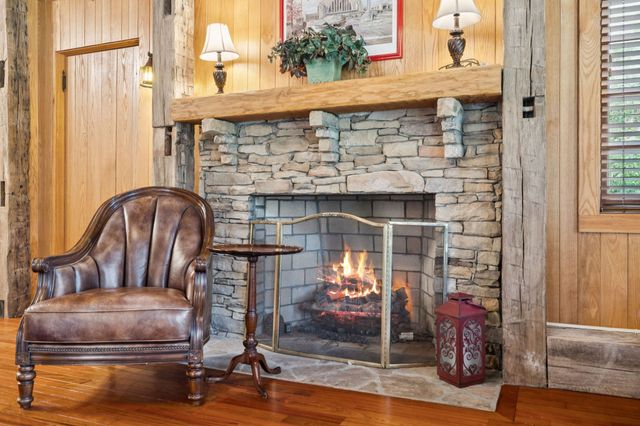 1374 Peter Pond Rd, Ashland City, TN 37015
