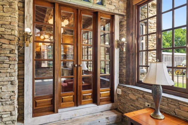 1374 Peter Pond Rd, Ashland City, TN 37015
