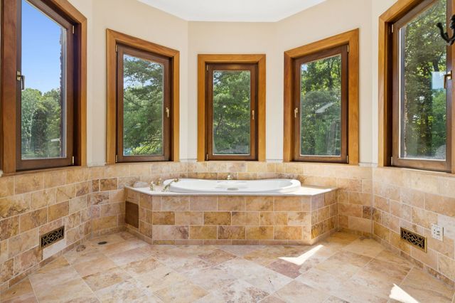 1374 Peter Pond Rd, Ashland City, TN 37015