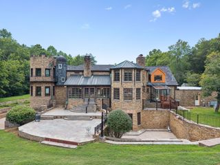 1374 Peter Pond Rd, Ashland City, TN 37015