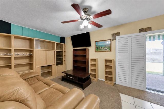 9261 SW 55th St, Cooper City, FL 33328