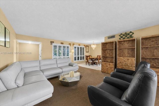 9261 SW 55th St, Cooper City, FL 33328
