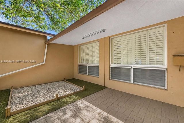 9261 SW 55th St, Cooper City, FL 33328