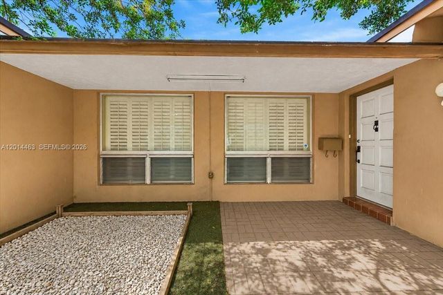 9261 SW 55th St, Cooper City, FL 33328