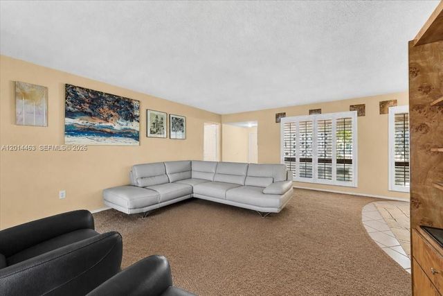 9261 SW 55th St, Cooper City, FL 33328