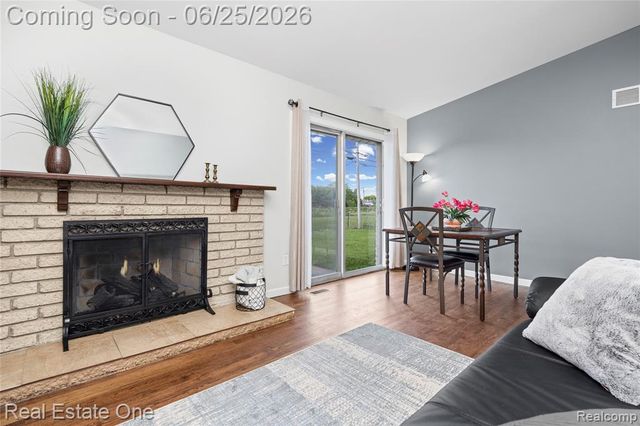 12235 Brougham Drive, Sterling Heights, MI 48312
