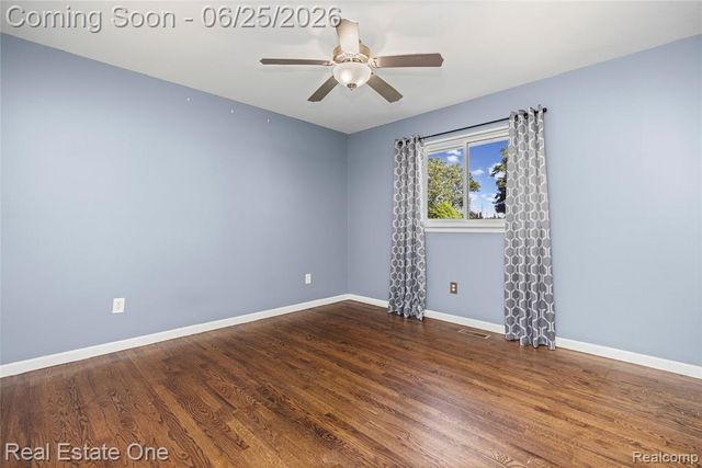 12235 Brougham Drive, Sterling Heights, MI 48312